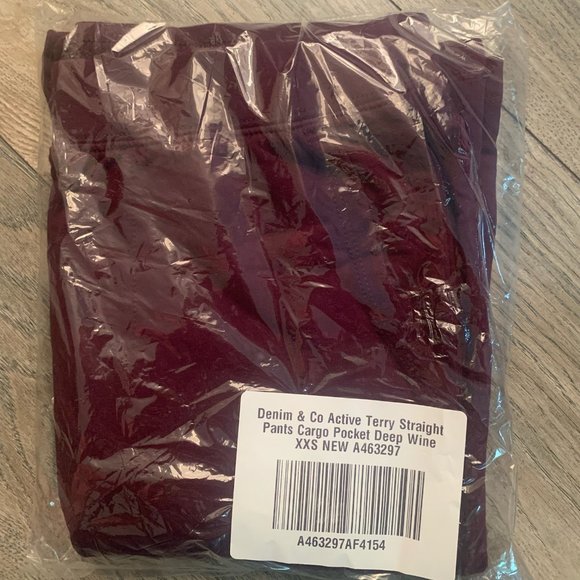 NWT DENIM & CO. ACTIVE TERRY STRAIGHT LEG PANTS WITH CARGO POCKET DEEP WINE XXS - Picture 7 of 9